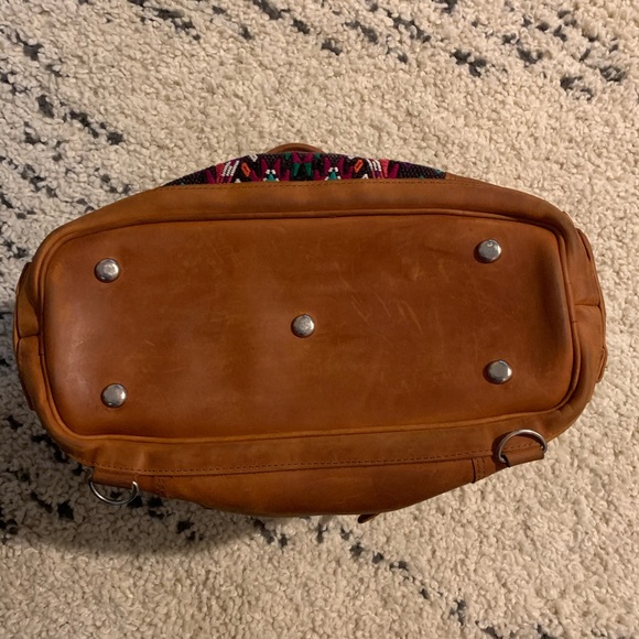 Nena & Co. Leather Convertible Day Bag - Picture 5 of 8